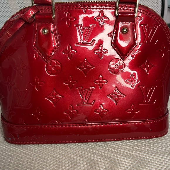 Louis Vuitton Vernis Alma BB Magenta - Picture 12 of 13